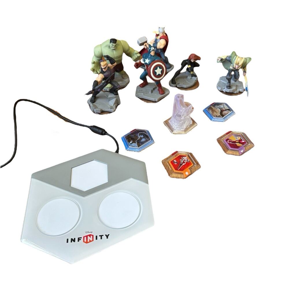Disney Infinity 2.0 - Marvel Avengers + Loki w/ Crystal, Power Discs, & Game Pad